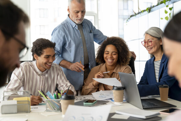 people-working-as-team-company-600×400